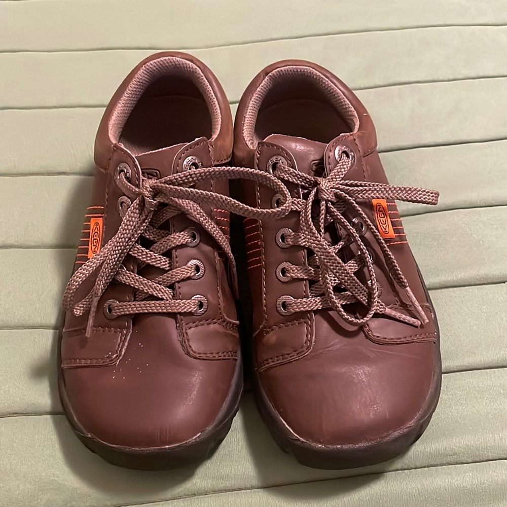 Keen casual shoes